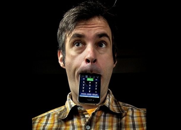 hold iphone 4 humor hold iphone 4 humor