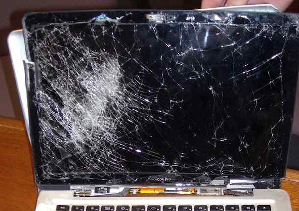 shattered macbook pro screen shattered macbook pro screen