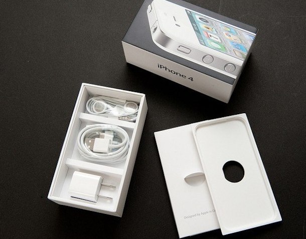 white iphone 4 in china case