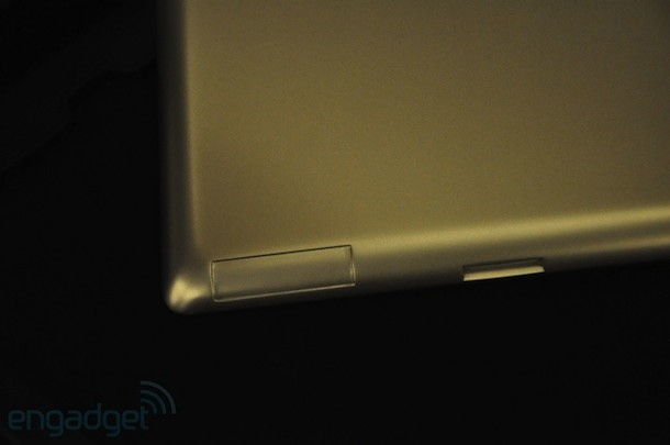 ipad 2 mockup speaker