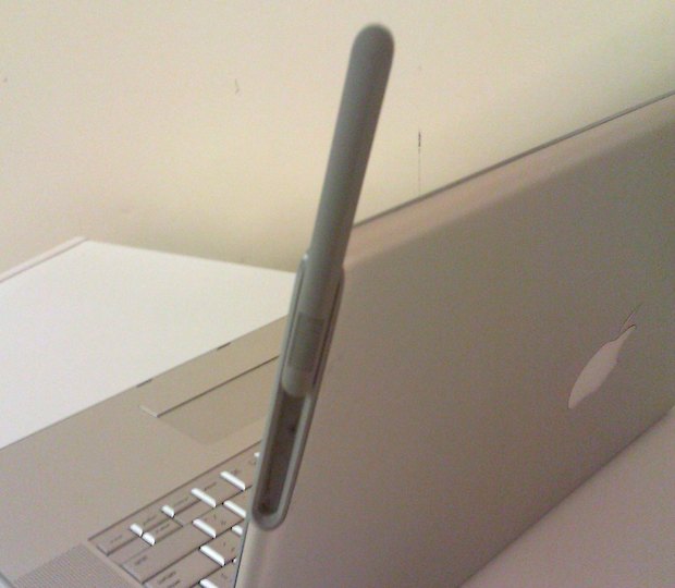 macbook-pro-3g MacBook Pro 3G Prototype