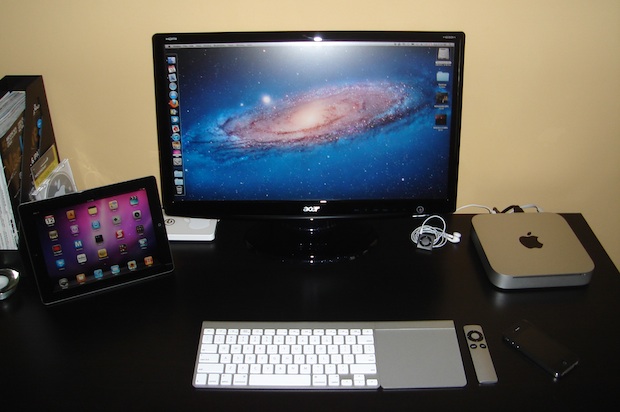 mac-mini-ipad Mac Mini and an iPad 2