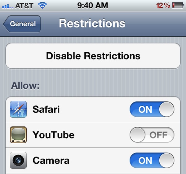 Hide YouTube, Safari, and other apps in iOS 5