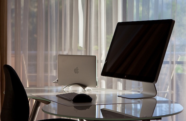 macbook-air-thunderbolt MacBook Air and Thunderbolt display