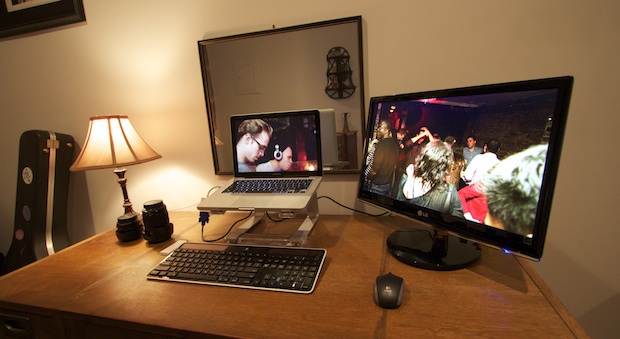macbook-pro-desk MacBook Pro Desk