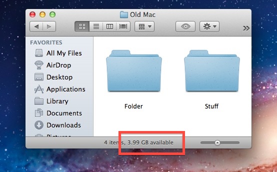 Finder status bar shows available disk space