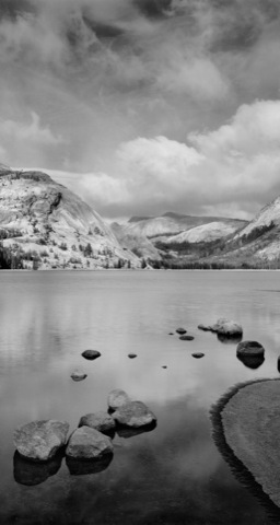 BW mountains